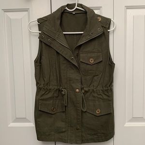 Women’s Army Green Utility Vest Size S
